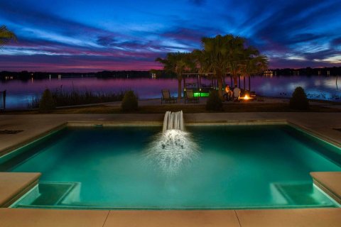 Casa en venta en Rockledge, Florida, 5 dormitorios, 442 m2 № 102570 - foto 3