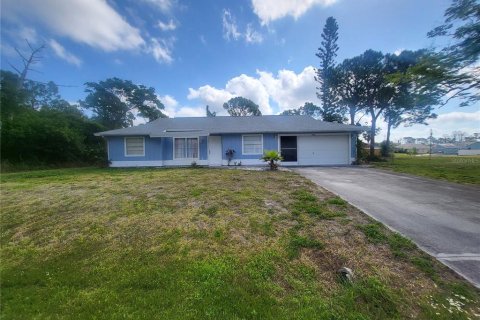 Villa ou maison à vendre à North Port, Floride: 3 chambres, 166.02 m2 № 1169482 - photo 1