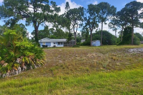 House in North Port, Florida 3 bedrooms, 166.02 sq.m. № 1169482 - photo 4