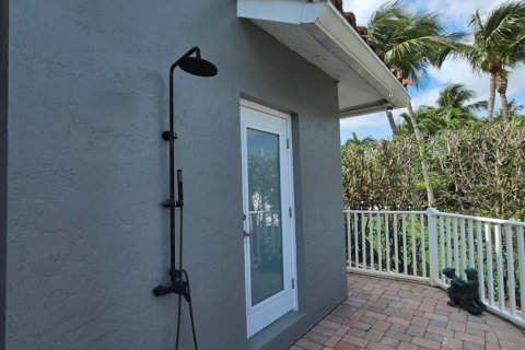 Casa en venta en North Palm Beach, Florida, 4 dormitorios, 334.63 m2 № 1094052 - foto 15