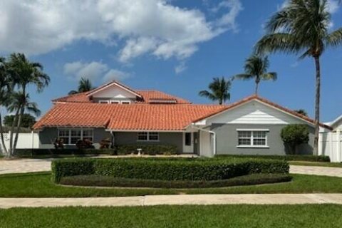 Купить виллу или дом в Норт-Палм-Бич, Флорида 4 спальни, 334.63м2, № 1094052 - фото 9