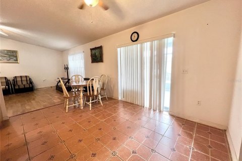 Casa en venta en Kissimmee, Florida, 4 dormitorios, 234.3 m2 № 1273117 - foto 13