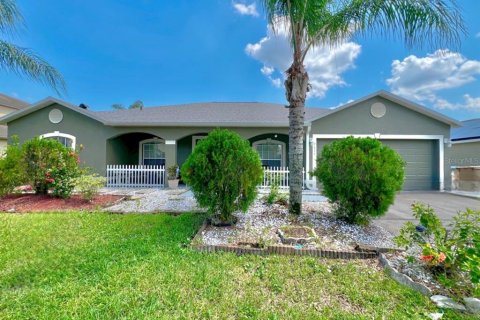 Casa en venta en Kissimmee, Florida, 4 dormitorios, 234.3 m2 № 1273117 - foto 1