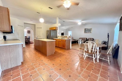 Villa ou maison à vendre à Kissimmee, Floride: 4 chambres, 234.3 m2 № 1273117 - photo 16