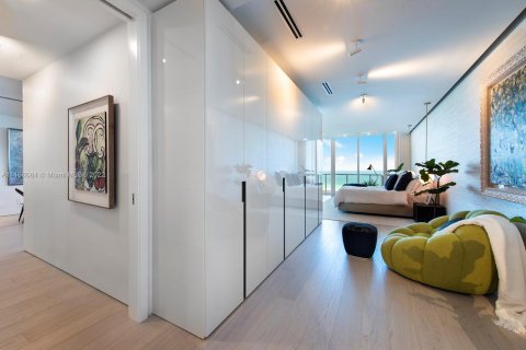 Condominio en venta en Miami Beach, Florida, 2 dormitorios, 163.23 m2 № 2279 - foto 15
