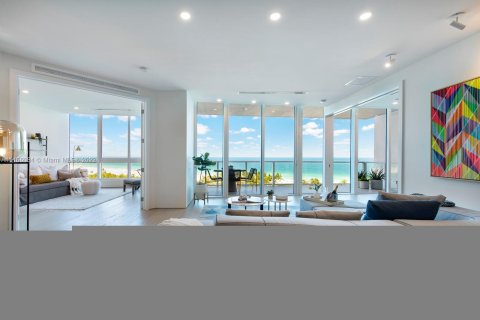 Condominio en venta en Miami Beach, Florida, 2 dormitorios, 163.23 m2 № 2279 - foto 1