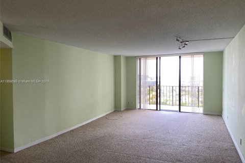 Condo in Aventura, Florida, 2 bedrooms  № 358687 - photo 3