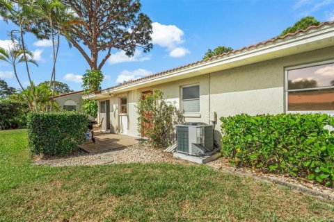 Villa ou maison à louer à Sarasota, Floride: 2 chambres, 93.74 m2 № 1371113 - photo 16