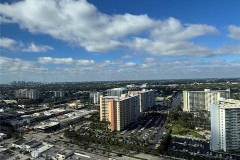 Condo in Fort Lauderdale, Florida, 1 bedroom  № 984094 - photo 9