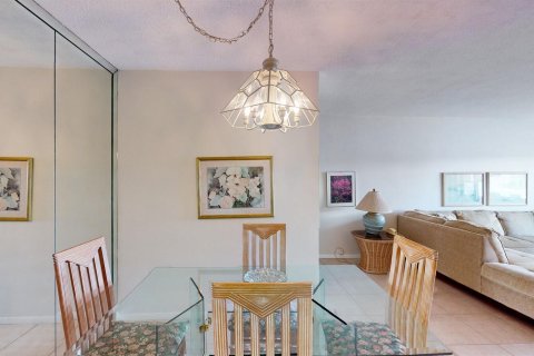 Copropriété à vendre à Pompano Beach, Floride: 2 chambres, 86.4 m2 № 1174583 - photo 21