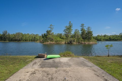 Купить виллу или дом в Лейк-Уорт, Флорида 5 спален, 449.18м2, № 1222593 - фото 15