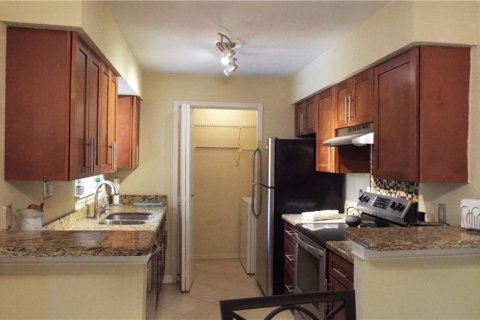 Condominio en venta en Coral Springs, Florida, 2 dormitorios, 91.04 m2 № 1222636 - foto 6