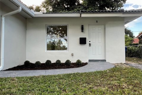 Immobilier commercial à vendre à Coral Springs, Floride: 222.04 m2 № 860475 - photo 20