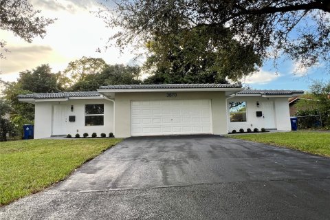 Купить коммерческую недвижимость в Корал-Спрингс, Флорида 222.04м2, № 860475 - фото 22