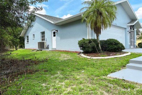 House in Port Charlotte, Florida 3 bedrooms, 172.98 sq.m. № 1272928 - photo 23