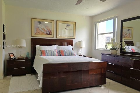 Condo in Sunrise, Florida, 2 bedrooms  № 1367393 - photo 13