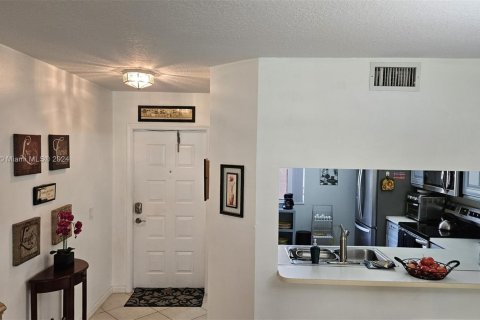 Copropriété à vendre à Sunrise, Floride: 2 chambres, 104.98 m2 № 1367393 - photo 5