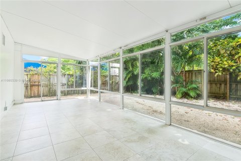 Villa ou maison à vendre à Miami, Floride: 3 chambres, 174.28 m2 № 1367303 - photo 20