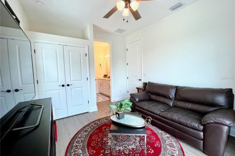 Townhouse in Tampa, Florida 4 bedrooms, 222.59 sq.m. № 1403797 - photo 25