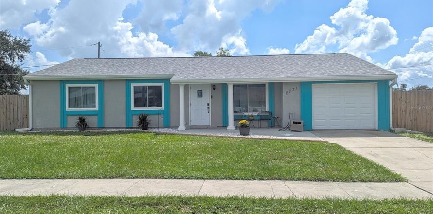 House in North Port, Florida 3 bedrooms, 109.25 sq.m. № 1404077