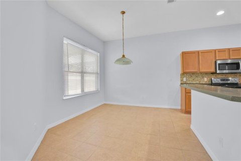 Casa en venta en Orlando, Florida, 5 dormitorios, 258.64 m2 № 1383346 - foto 12