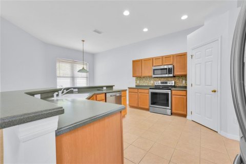 Casa en venta en Orlando, Florida, 5 dormitorios, 258.64 m2 № 1383346 - foto 11