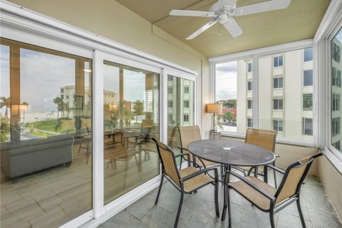 Copropriété à vendre à Sarasota, Floride: 2 chambres, 111.67 m2 № 1368273 - photo 16