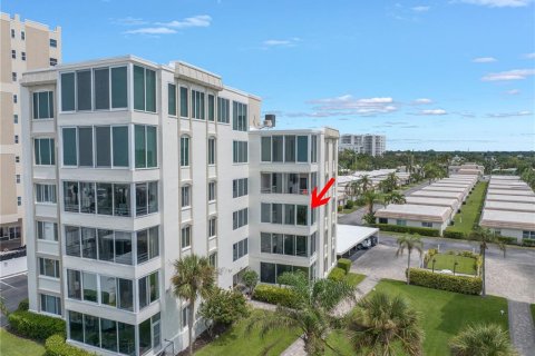 Copropriété à vendre à Sarasota, Floride: 2 chambres, 111.67 m2 № 1368273 - photo 1