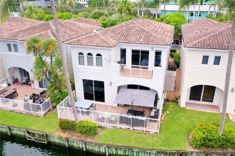 Villa ou maison à vendre à Aventura, Floride: 3 chambres, 215.07 m2 № 739404 - photo 27