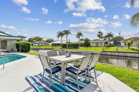 Villa ou maison à vendre à Lake Worth, Floride: 4 chambres, 233.46 m2 № 1093198 - photo 17