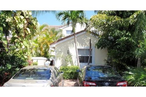 Townhouse in Hollywood, Florida 4 bedrooms, 149.02 sq.m. № 739650 - photo 7
