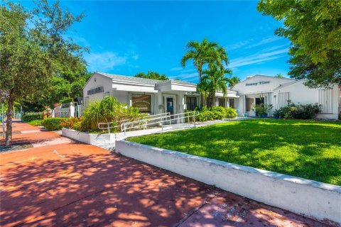 Immobilier commercial à vendre à Miami Beach, Floride № 739670 - photo 9