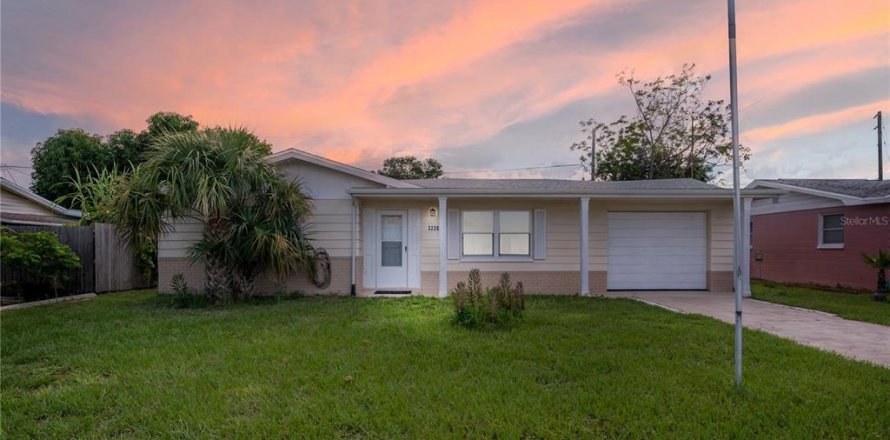 House in Holiday, Florida 2 bedrooms, 78.78 sq.m. № 1322854