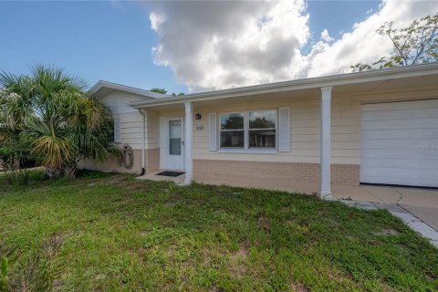 House in Holiday, Florida 2 bedrooms, 78.78 sq.m. № 1322854 - photo 6