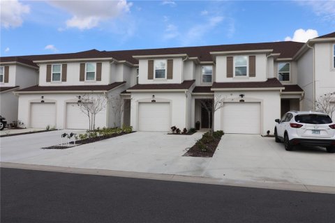 Townhouse in HARMONY AT LAKEWOOD RANCH in Bradenton, Florida 3 bedrooms, 143.91 sq.m. № 937051 - photo 30