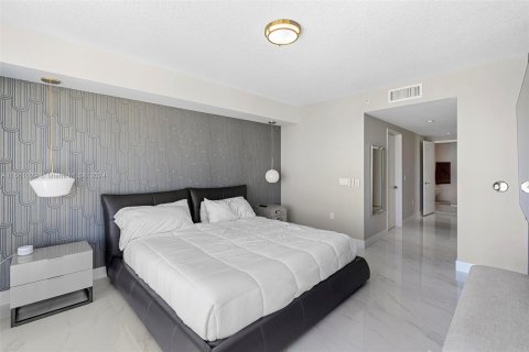 Copropriété à louer à Sunny Isles Beach, Floride: 3 chambres, 175.77 m2 № 1367383 - photo 17