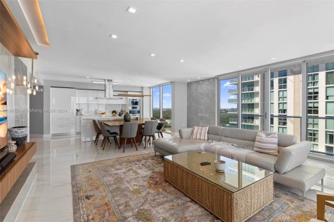 Copropriété à louer à Sunny Isles Beach, Floride: 3 chambres, 175.77 m2 № 1367383 - photo 7