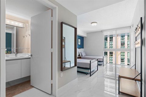 Copropriété à louer à Sunny Isles Beach, Floride: 3 chambres, 175.77 m2 № 1367383 - photo 27