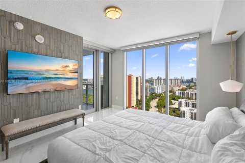 Copropriété à louer à Sunny Isles Beach, Floride: 3 chambres, 175.77 m2 № 1367383 - photo 15