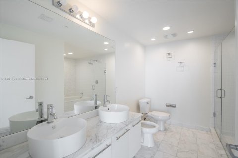 Copropriété à louer à Miami, Floride: 2 chambres, 111.3 m2 № 1367382 - photo 14