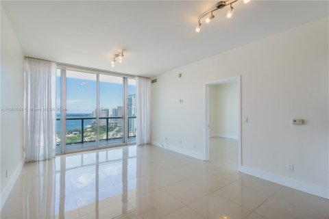 Copropriété à louer à Miami, Floride: 2 chambres, 111.3 m2 № 1367382 - photo 5