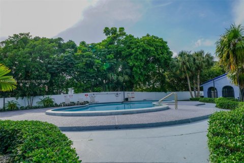 Condo in Miami, Florida, 2 bedrooms  № 1367432 - photo 25