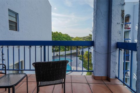 Condo in Miami, Florida, 2 bedrooms  № 1367432 - photo 21