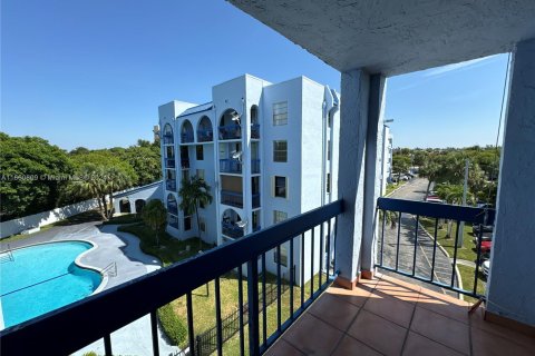 Copropriété à louer à Miami, Floride: 2 chambres, 91.42 m2 № 1367432 - photo 22