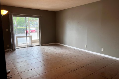 Copropriété à vendre à Pompano Beach, Floride: 1 chambre, 69.68 m2 № 1119065 - photo 11