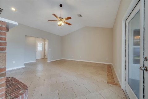 House in Kissimmee, Florida 4 bedrooms, 214.14 sq.m. № 1385321 - photo 26