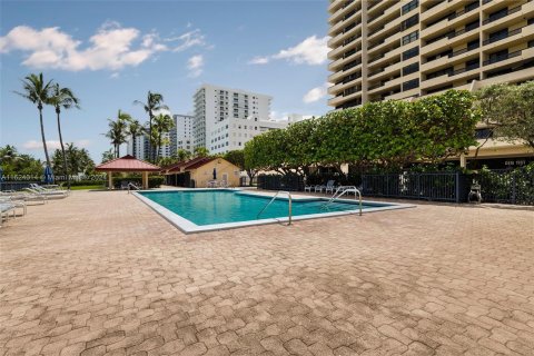 Condominio en venta en Miami Beach, Florida, 1 dormitorio, 78.78 m2 № 1272603 - foto 25