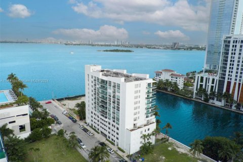 Copropriété à louer à Miami, Floride: 1 chambre, 70.79 m2 № 1368914 - photo 2