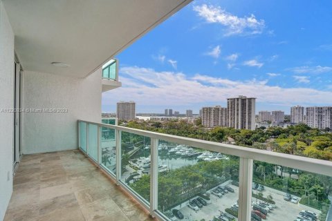 Condominio en venta en Aventura, Florida, 2 dormitorios, 277.22 m2 № 10860 - foto 18
