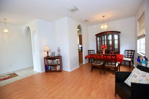 Casa en venta en Wesley Chapel, Florida, 4 dormitorios, 184.32 m2 № 1364543 - foto 7